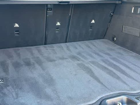 Certified 2025 Mercedes-Benz GLC 300 4MATIC image 32