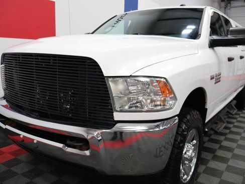 Used 2015 RAM 3500 SLT AWD/4WD image 3