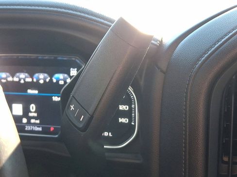 Certified 2022 GMC Sierra 3500 Denali image 12