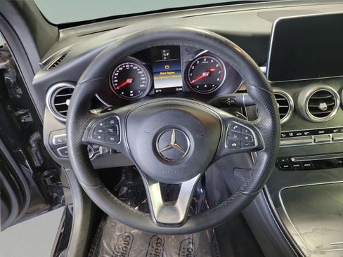 Used 2018 Mercedes-Benz GLC 300 image 22
