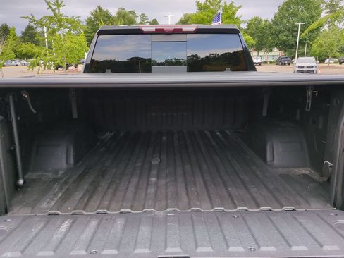 Used 2025 GMC Sierra 1500 Denali w/ Denali Reserve Package AWD/4WD image 13