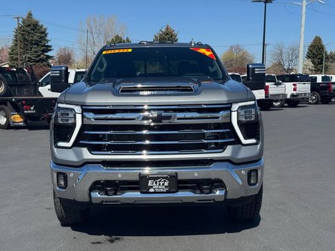 Used 2024 Chevrolet Silverado 2500 LTZ w/ LTZ Premium Package AWD/4WD image 2