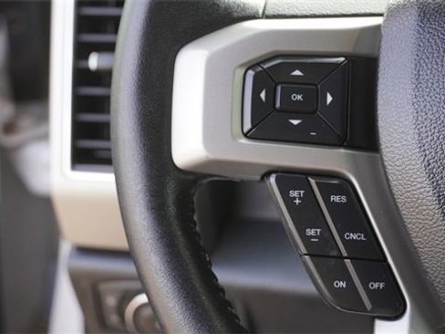 Used 2019 Ford F150 Lariat image 26