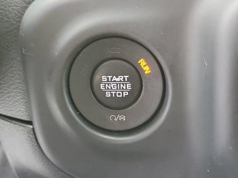 Used 2019 Jeep Wrangler Unlimited Sport S AWD/4WD image 28