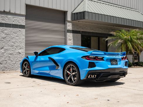 Used 2021 Chevrolet Corvette Stingray Coupe w/ Z51 Performance Package RWD image 5