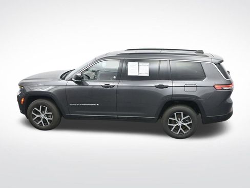 Used 2024 Jeep Grand Cherokee L Limited w/ Luxury Tech Group II image 31