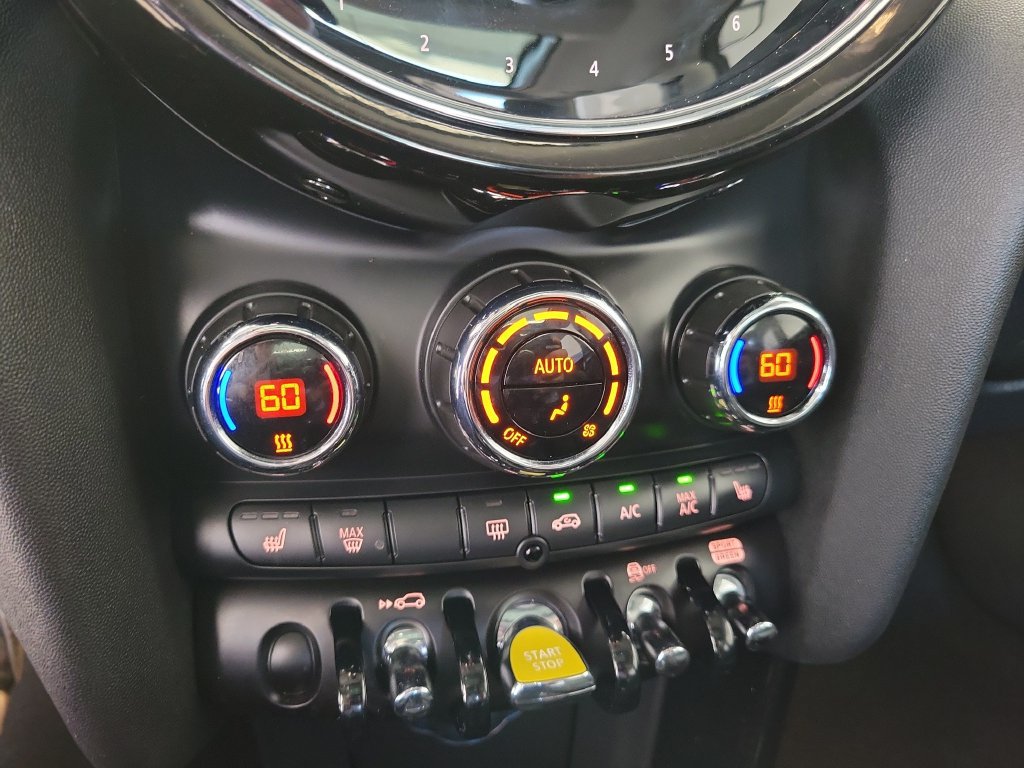 Used 2023 MINI Cooper SE FWD image 23