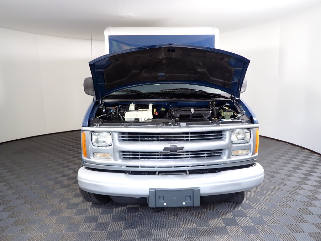 Used 1999 Chevrolet Express 3500 RWD image 38