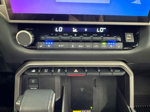 Certified 2026 Toyota Tundra Platinum AWD/4WD image 31
