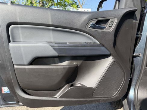 Used 2019 Chevrolet Colorado Z71 AWD/4WD image 18