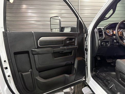 Used 2021 RAM 5500 Tradesman image 28