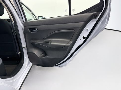 Used 2024 Nissan Versa SV FWD image 29