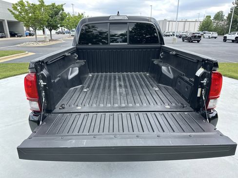 Certified 2023 Toyota Tacoma SR AWD/4WD image 32
