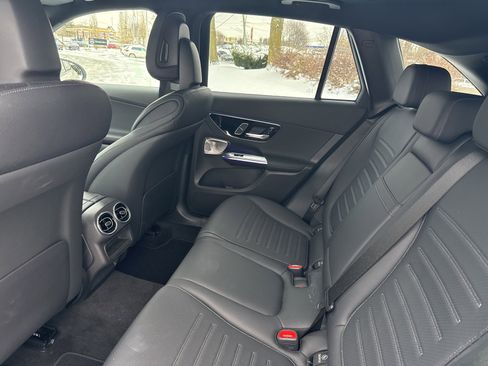 Certified 2025 Mercedes-Benz GLC 300 4MATIC image 7