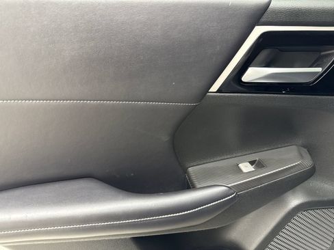 Used 2023 Mitsubishi Outlander SE AWD/4WD image 38