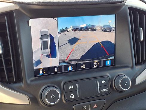 Used 2023 GMC Terrain Denali w/ Black Diamond Edition image 5