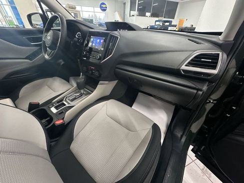 Used 2023 Subaru Forester image 30