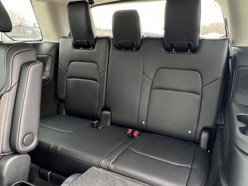 New 2026 Nissan Pathfinder Platinum w/ Cargo Package FWD image 16
