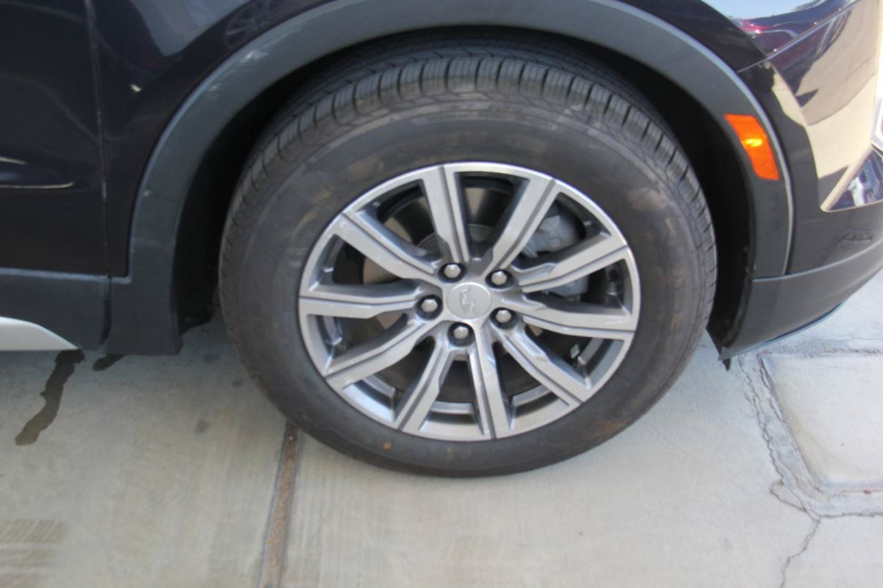 Used 2022 Cadillac XT4 Premium Luxury w/ Driver Awareness Package FWD image 29