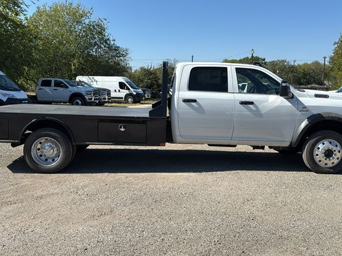 New 2026 RAM 5500 Tradesman w/ Chrome Appearance Group image 6