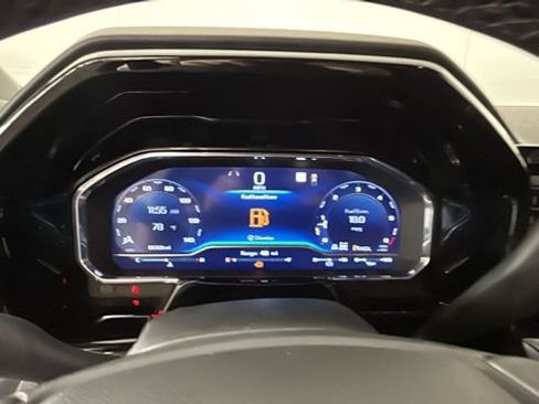Used 2023 Chevrolet Silverado 1500 LT AWD/4WD image 17