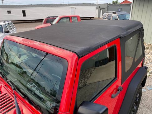 Used 2015 Jeep Wrangler Sport AWD/4WD image 55