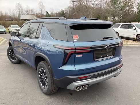 New 2026 Chevrolet Traverse Z71 w/ Enhanced Driving Package image 2