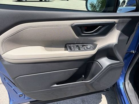 New 2026 Subaru Forester Premium AWD/4WD image 17