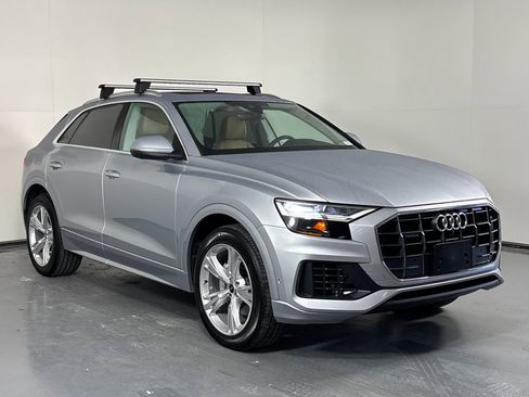 Used 2021 Audi Q8 Premium Plus image 3