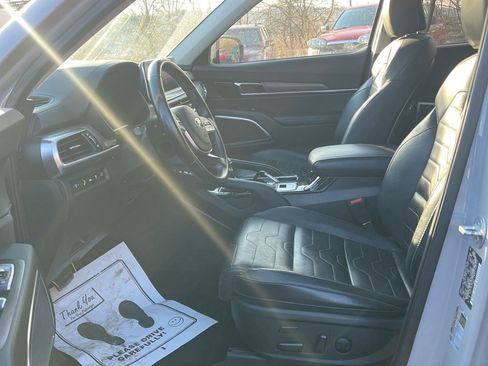 Used 2021 Kia Telluride SX w/ SX Prestige Package image 11