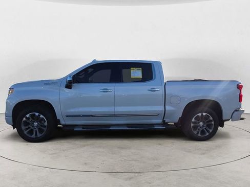 Used 2024 Chevrolet Silverado 1500 High Country w/ Technology Package image 2