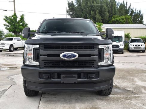 Used 2019 Ford F250 XL w/ Power Equipment Group AWD/4WD image 2