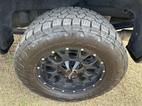 Used 2021 GMC Sierra 1500 AT4 image 17