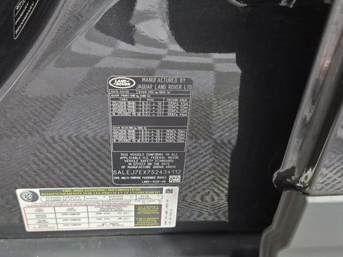 Used 2025 Land Rover Defender 110 S AWD/4WD image 41