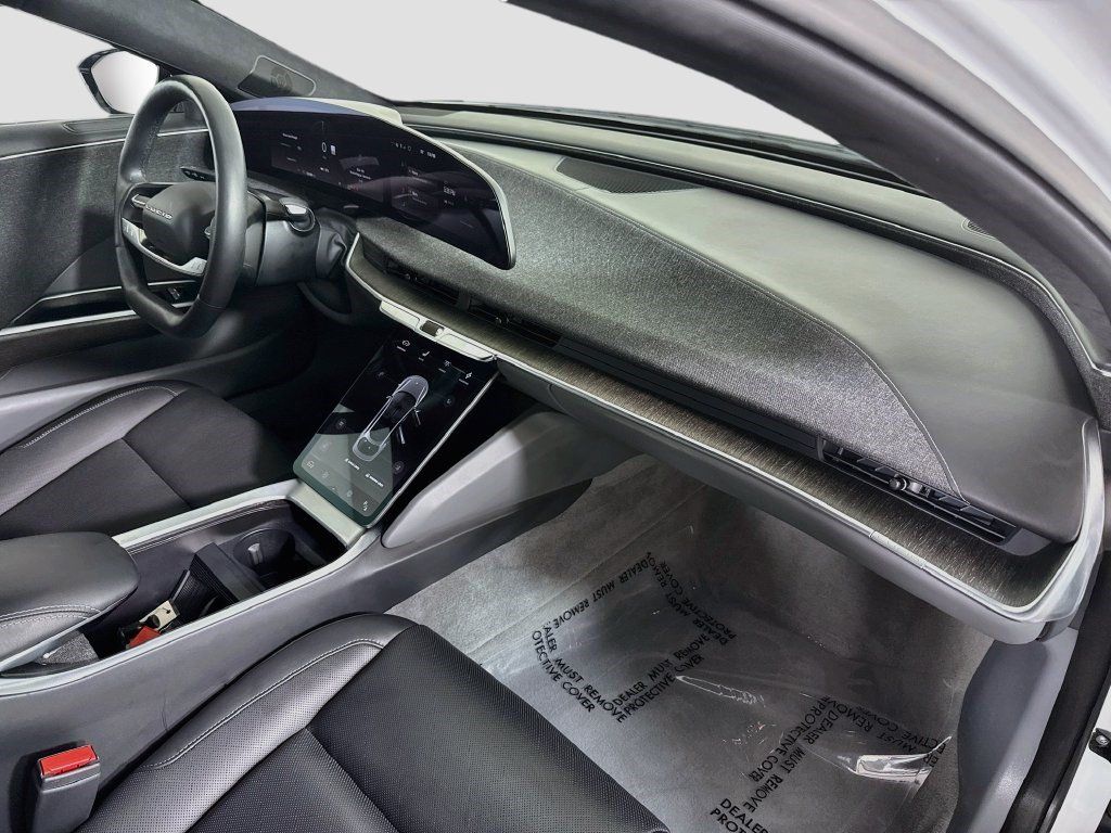 Used 2024 Lucid Air Touring AWD/4WD image 27