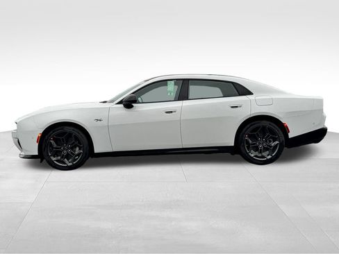 New 2026 Dodge Charger R/T w/ Driver Convenience Group AWD/4WD image 4