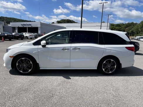 Used 2021 Honda Odyssey Elite image 4