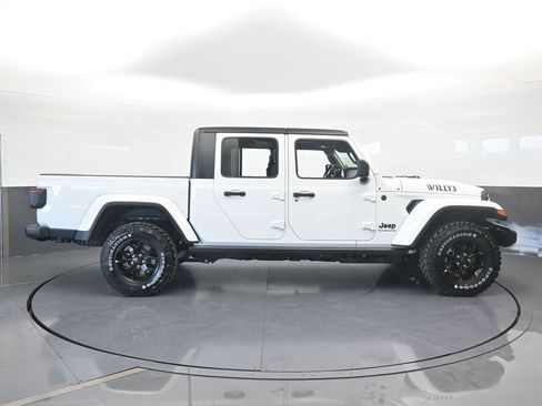 New 2026 Jeep Gladiator Willys image 7