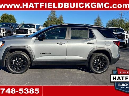 Used 2026 GMC Terrain Elevation w/ Black Edition image 2