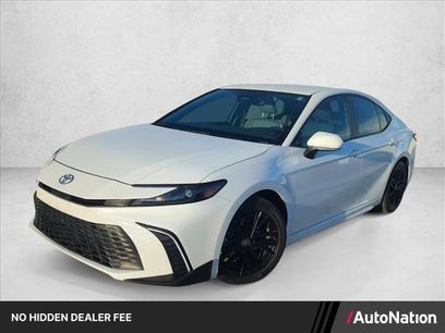 Used 2025 Toyota Camry SE w/ Convenience Package