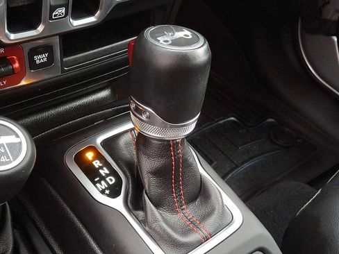 Used 2018 Jeep Wrangler Unlimited Rubicon image 13