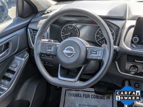 Used 2024 Nissan Rogue SV AWD/4WD image 17