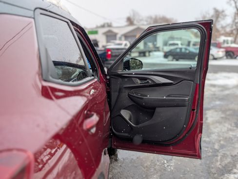 Certified 2023 Chevrolet TrailBlazer RS w/ Convenience Package image 39
