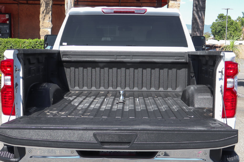 Used 2023 Chevrolet Silverado 3500 LT w/ Convenience Package AWD/4WD image 8