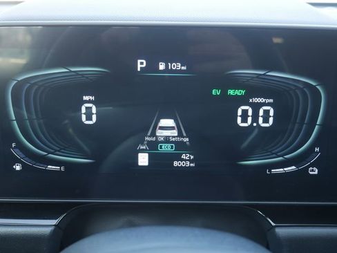 Used 2024 Kia Niro EX image 42