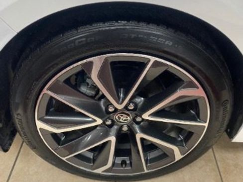 Used 2020 Toyota Corolla SE FWD image 27