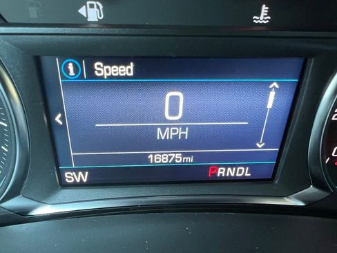 Used 2024 Chevrolet Equinox LT FWD image 34