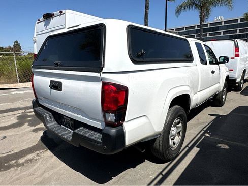 Used 2022 Toyota Tacoma SR RWD image 6