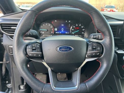 Used 2024 Ford Explorer ST-Line w/ Class IV Trailer Tow Package image 24