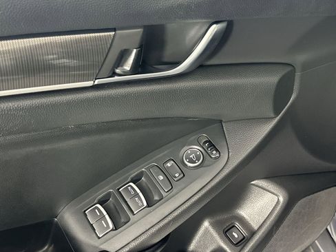 Used 2020 Honda Accord Sport image 13